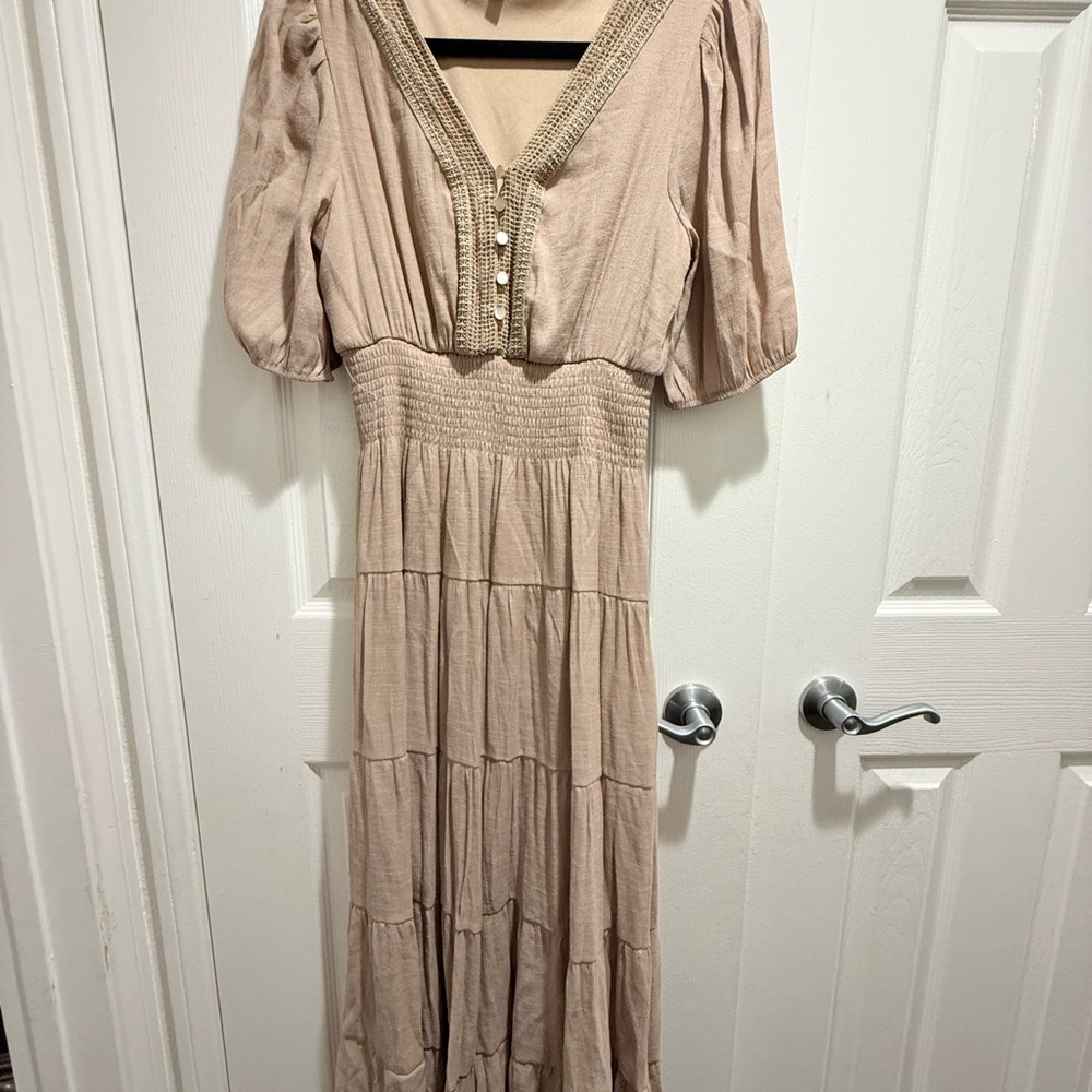 Elegant Beige Maxi Dress